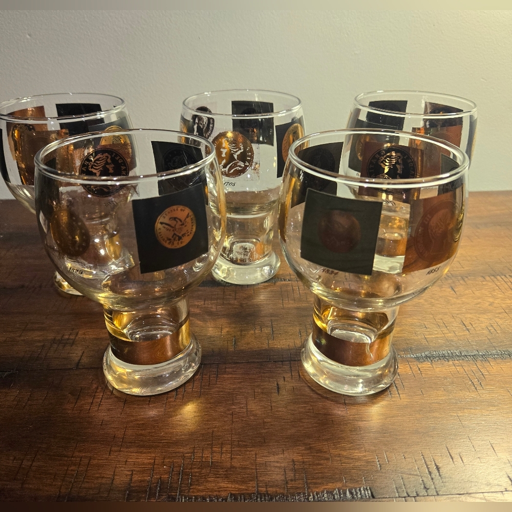 MCM Federal Cera Black Gold Coin Beer Glasses